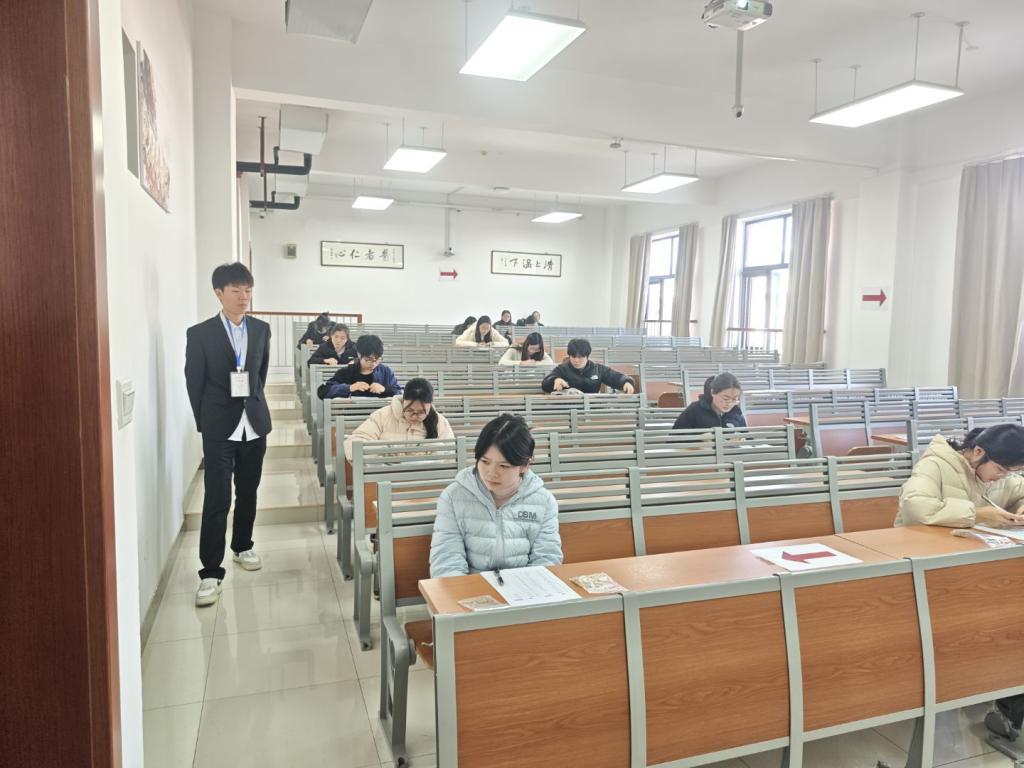 紧扣“双一流”中药学科建设及上海海港